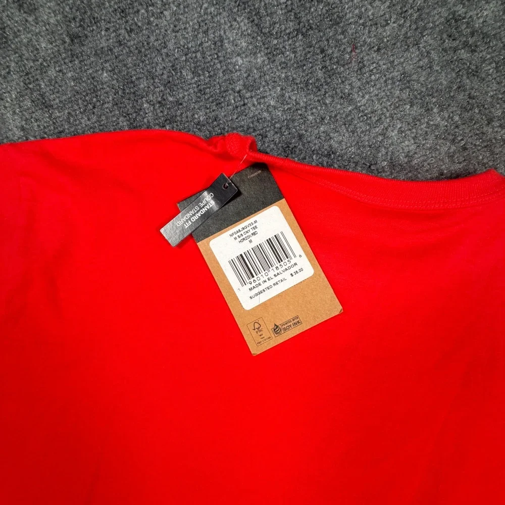 NEW The North Face Mens Year of the Tiger Tee Horizon Red Medium NF0A8-9GV33 612